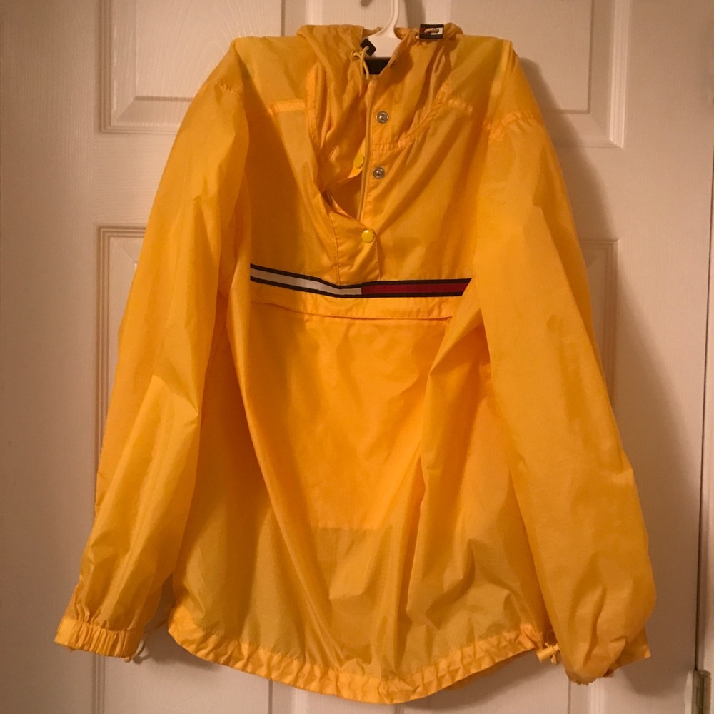Tommy Jeans Yellow classic raincoat with hood ☔️